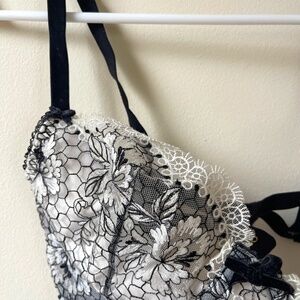 3 piece Dita von Teese black velvet white lace bra brief (large), waspie (small)